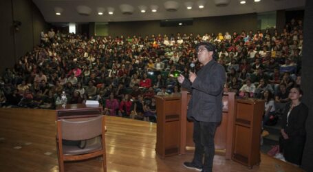 José Moyao dictó conferencia en la UAEM