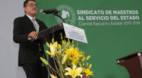 José Manuel Uribe, Secretario General del SMSEM