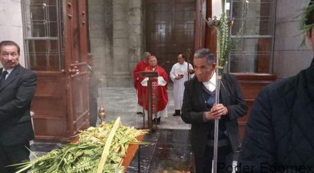 Casi en solitario, el Arzobispo Chavolla dirigió un mensaje de comunión y esperanza