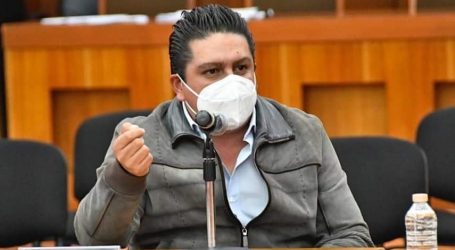 PIDEN PANISTAS A GOBERNADOR Y ALCALDES COMPRAR VACUNAS