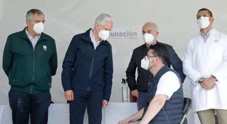 CONTINÚA  LA VACUNACIÓN DE PERSONAL DE SALUD EN LA PRIMERA LÍNEA CONTRA EL COVID-19