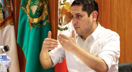 +Declinó Luis Raúl Ortiz; de Vicente y Alba Rojo a fondo, ahora en viernes también Sexo, impudor y partidos