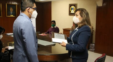Se congratula SMSEM por maestros que han sido vacunados contra COVID-19