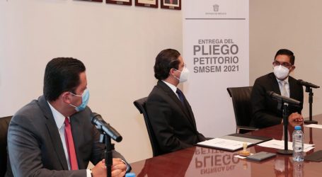 Trabaja SMSEM en vacunación a maestros de Edoméx