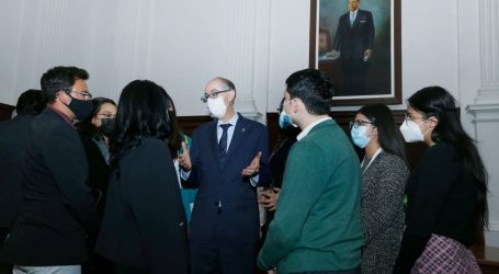 Consejo Universitario reconoce con preseas a comunidad auriverde destacada