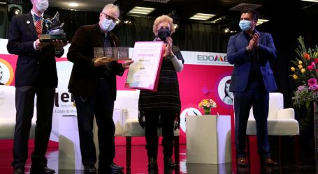 RECIBE POETA DAVID HUERTA PREMIO FILEM 2021