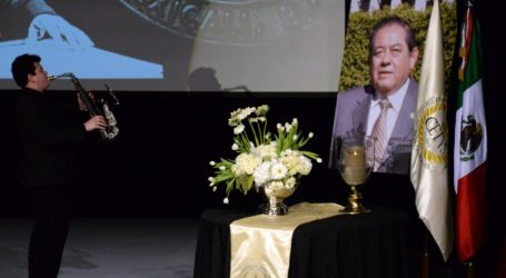 RINDEN HOMENAJE PÓSTUMO AL ING. ENRIQUE CARLOS BLANCAS DE LA CRUZ, EX-RECTOR DE CETYS UNIVERSIDAD (2000-2009)