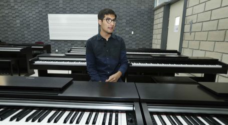 Sebastián Herrera, compositor de la UAEM reconocido por convertir sus experiencias en música