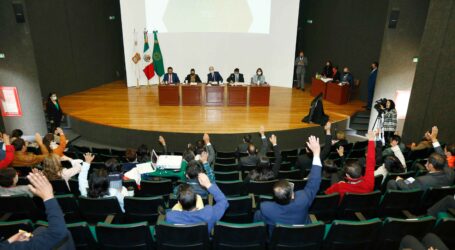UAEMéx reconoce excelencia académica de su comunidad con preseas “Ignacio Ramírez Calzada” e “Ignacio Manuel Altamirano”