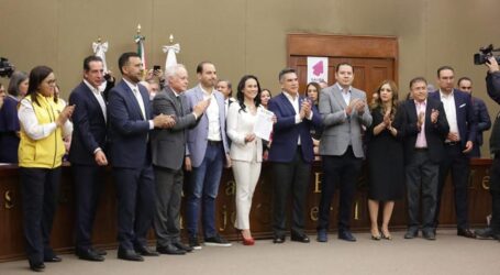 PRESENTÓ ALEJANDRA DEL MORAL SU REGISTRO COMO CANDIDATA DE VA POR MÉXICO EN EDOMEX