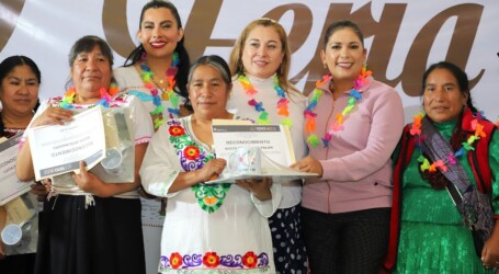 PROMUEVEN COCINA TRADICIONAL INDÍGENA A TRAVÉS DE LA FERIA DEL MOLE