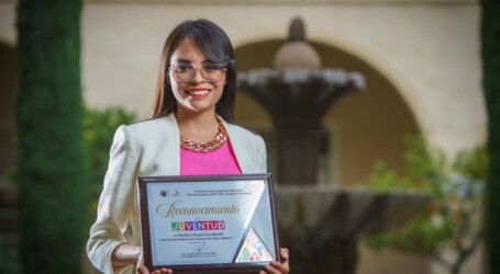 Maritza Reyes Escobedo, egresada UAEMéx, reconocida por el fomento al cuidado del medio ambiente
