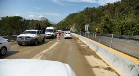 RESUELVE SICT PRINCIPALES AFECTACIONES EN LA RED CARRETERA DE GUERRERO DAÑADA POR HURACÁN OTIS