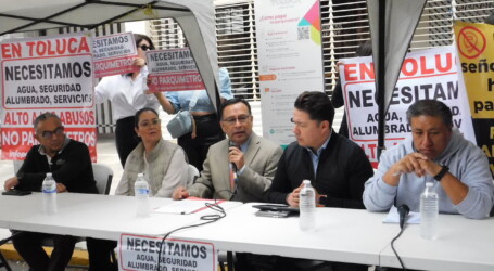 PRESENTAN ACCIÓN COLECTIVA CONTRA LOS PARQUÍMETROS; PIDEN SUSPENDER PROGRAMA