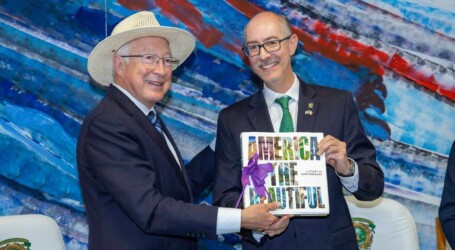 UAEMéx recibe a Ken Salazar, embajador de los Estados Unidos en México