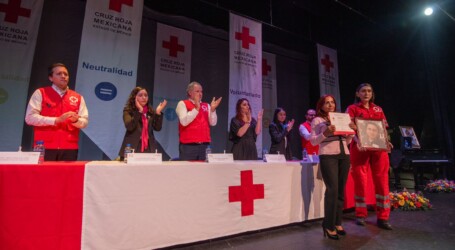 Egresan 261 Técnicos en Urgencias Médicas, Nivel Básico y Avanzado, y Enfermeras de las Escuelas de Cruz Roja