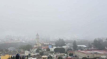 TOLUCA AMANECIÓ CON DENSA NEBLINA Y 12º DE TEMPERATURA