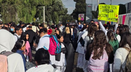 MANTENIMIENTO, NO MÁS CORRUPCIÓN NI AUMENTOS, PROTESTAN ESTUDIANTES DE IUEM