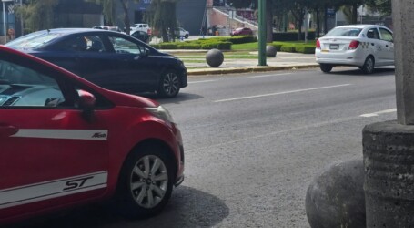 ¡PRECAUCIÓN! PELIGROSA BOLA RUEDA EN EL PARQUE LINEAL