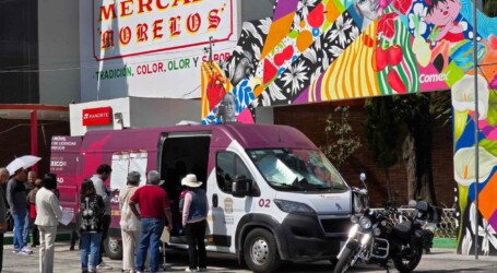 EXPIDEN LICENCIAS DE CONDUCIR EN UNIDAD MÓVIL EN MERCADO MORELOS