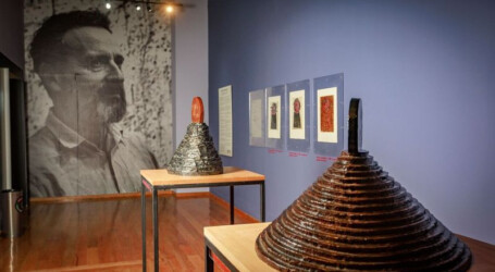 La UAEMéx rinde homenaje al artista Vicente Rojo, con la inauguración de Volcanes, una exposición de sus obras