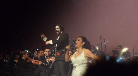 ROCÍO DÚRCAL Y JUAN GABRIEL EN OFIT EN HOMENAJE POR LOS SANTOS DIFUNTOS