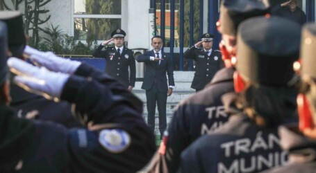 FERNANDO FLORES INICIA SU SEGUNDO PERIODO Y ANUNCIA A SU GABINETE