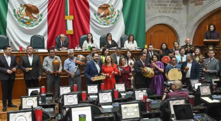 Piden que juguete tradicional de madera sea patrimonio cultural