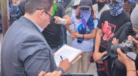 ISIDRO ROGEL EN ARTES ESCÉNICAS EN BUSCA DE DIÁLOGO DE SOLUCIÓN