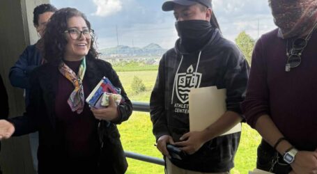 Rectora Martha Patricia Zarza Delgado, establece diálogo con el estudiantado de la Escuela de Artes Escénicas