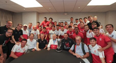 VISITA QUE MOTIVA, LA DE DON VALENTÍN A SUS DIABLOS EN NY