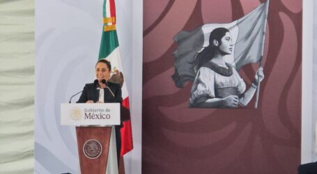 En pleno mensaje de Claudia Sheinbaum Irrumpieron estudiantes paristas