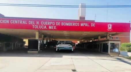 Habilitan Estación Central de Bomberos de Toluca como centro de acopio para damnificados por lluvia
