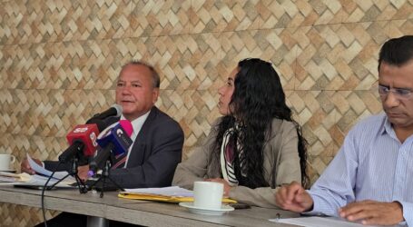 REGIDORES YA NO SOPORTAN AL ALCALDE JUAN GORDILLO Y SUS ABUSOS EN OCUILAN