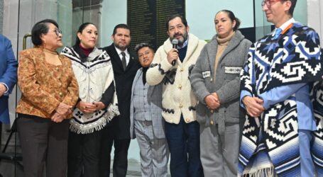 Promueve Martha Camacho tradición artesanal de productos de lana