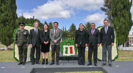 Rinden congresistas mexiquenses homenaje a Jorge Jiménez Cantú