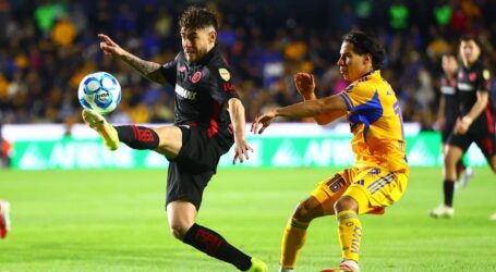 CON 10 Y EN CASA, TIGRES LE SACÓ EL EMPATE 0-0 AL BICAMPEÓN TOLUCA