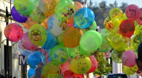 Llaman a disminuir el uso de globos con motivo del Día de Reyes