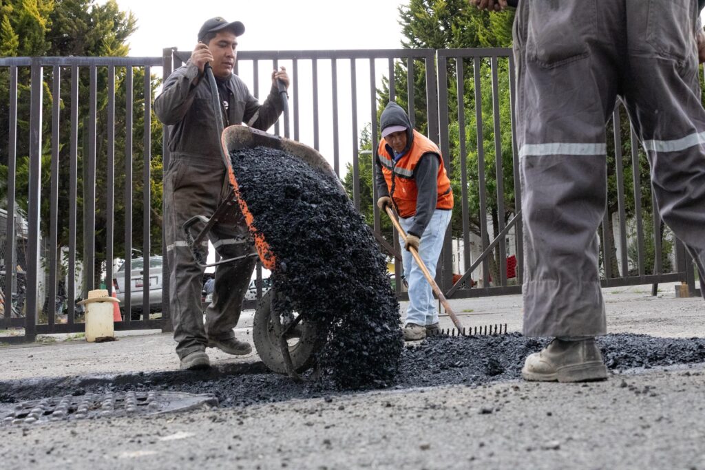 Mantiene Gobierno municipal programa de bacheo y obras durante periodo ...