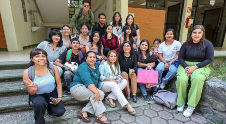 UAEMéx refuerza apoyo al estudiantado con convenio y entrega de Potrobús en Temascaltepec