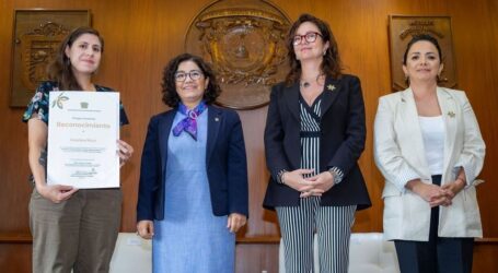 Anaclara Muro Chávez reflexiona en la UAEMéx sobre la escritura desde el cuerpo