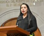 Propone Arleth Grimaldo ‘Huella Verde’ en los bajopuentes del Edomex