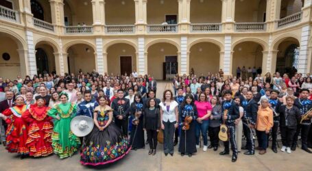 “Madres de Corazón, ritmos de tradición” celebra a las madres trabajadoras de la UAEMéx