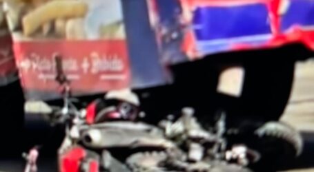 Motociclista accidentado, al ser Arrollado por un autobús