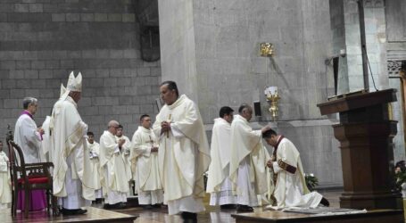 ORDENA EL ARZOBISPO RAÚL GÓMEZ GONZÁLEZ A DOS NUEVOS SACERDOTES