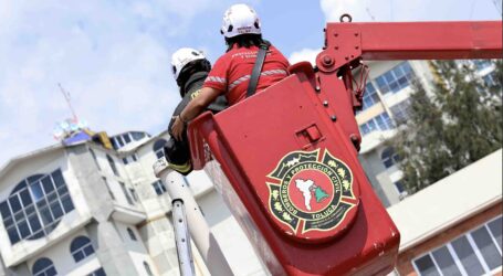 Impulsa Ricardo Moreno la inclusión con actividad para personas con discapacidad en la Estación Central de Bomberos