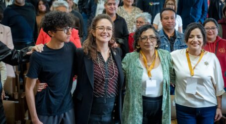 Poesía y ciencia dialogaron en la UAEMéx