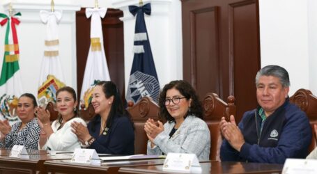 EN 4º INFORME DE FAAPAUAEM ANUNCIA LA RECTORA ZARZA QUE COMUNIDAD ELEGIRÁ
