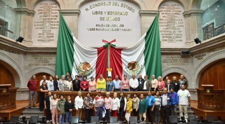 Acerca María José Pérez trabajo legislativo a personas vecinas de Texcoco