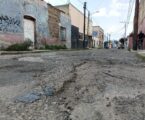 ¿Ucrania en la calle Ignacio Pérez? No, sus pocas cuadras son más baches que pavimento